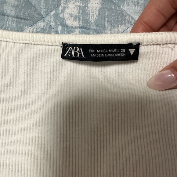 Zara White long sleeve tee - Medium - Picture 2 of 2